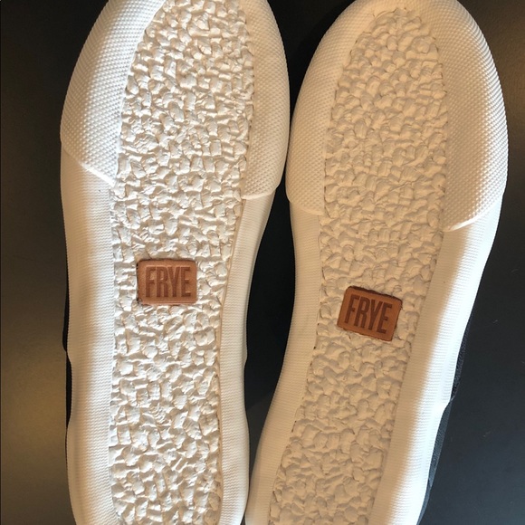 Frye Women's Maya Slip on - Picture 4 of 5